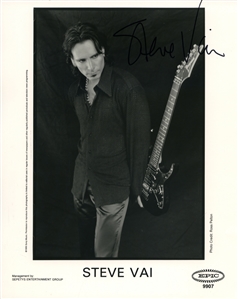 Steve Vai 1999 Autographed 8 x 10 Press Photo With COA
