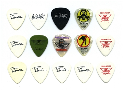 Aerosmith 2010s Lot of 12 Guitar Picks With COA