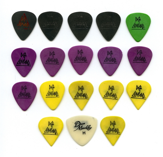 Def Leppard 2000s Bulk Lot of 18 Guitar Picks With COA